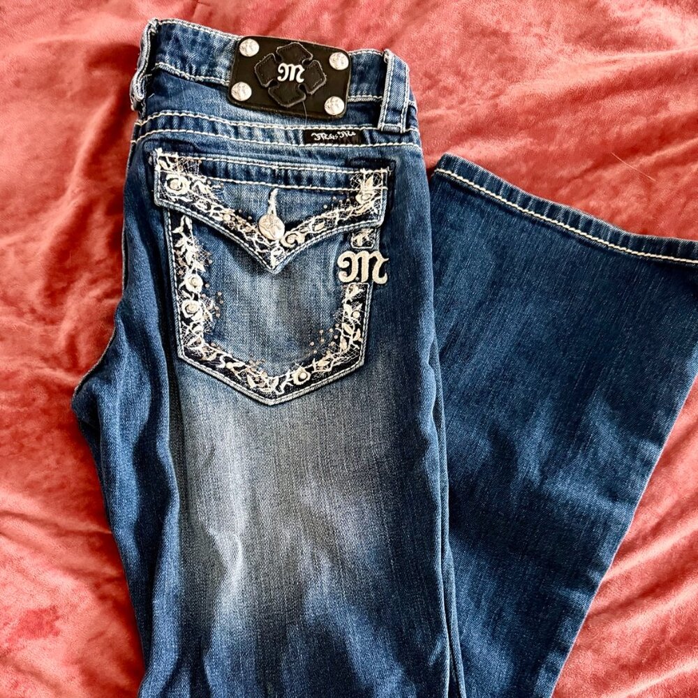 Miss Me Signature Pocket Bootcut Jeans Size 28 Rhinestone Embellished Flap Pocke
